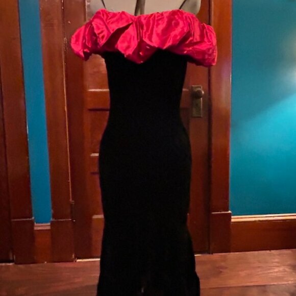 1992 Jessica McClintock Gown, Size 6 US - Picture 5 of 6